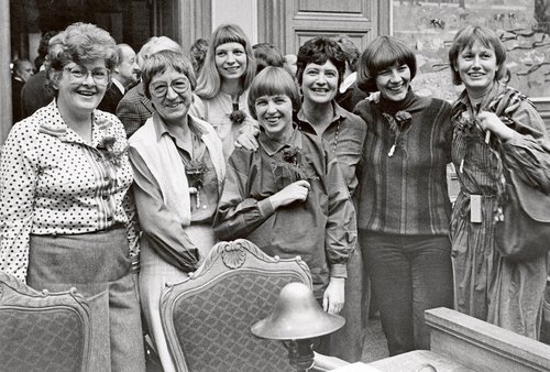 Foto af de syv kvinder i SF's folketingsgruppe efter valget i 1979